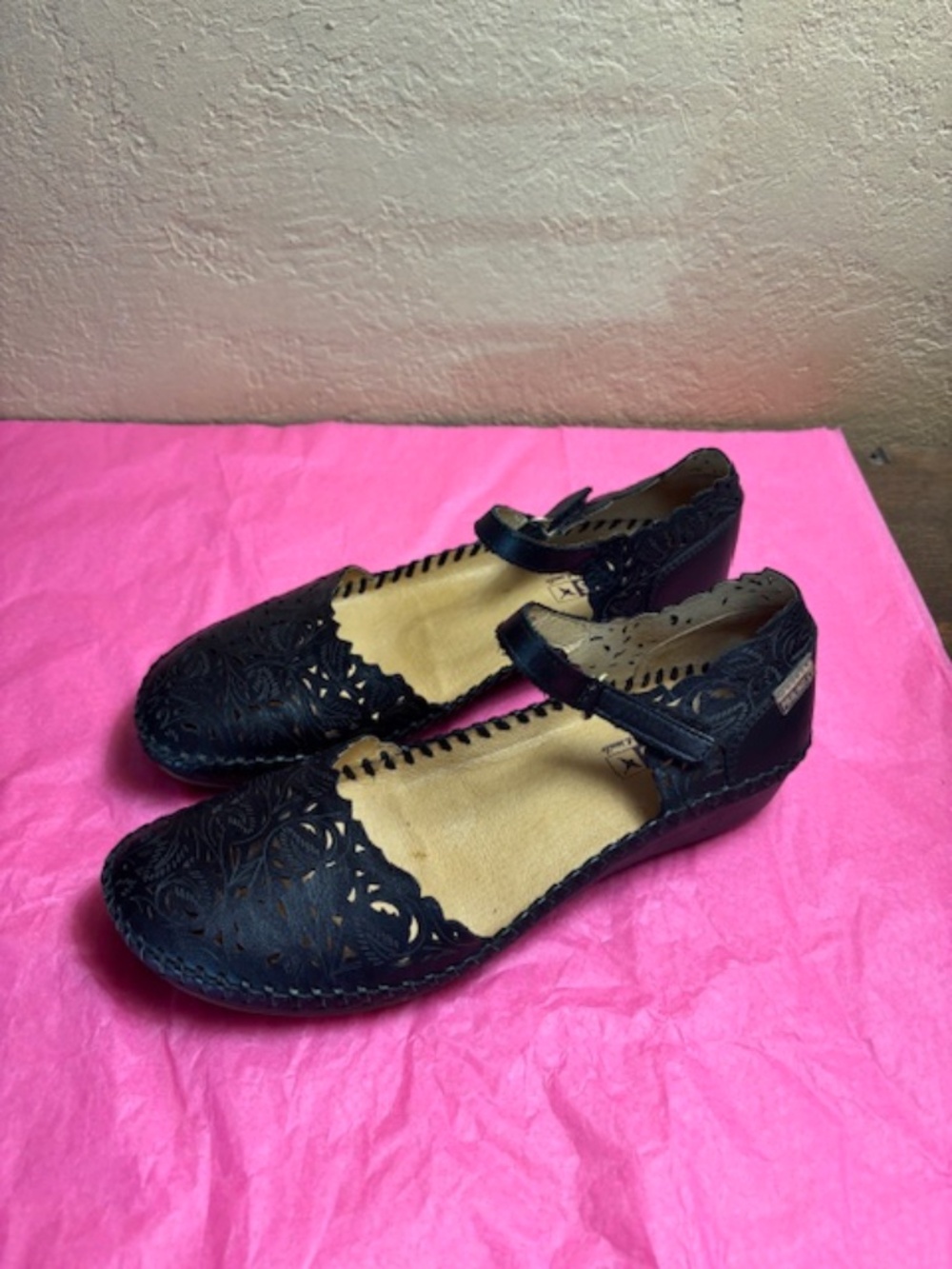 Pikolinos Black Leather women shoes